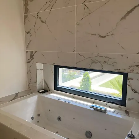 Maison Avec Piscine Holiday home