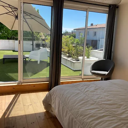 Maison Avec Piscine Holiday home Bruges