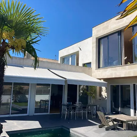 Holiday home Maison Avec Piscine Bruges